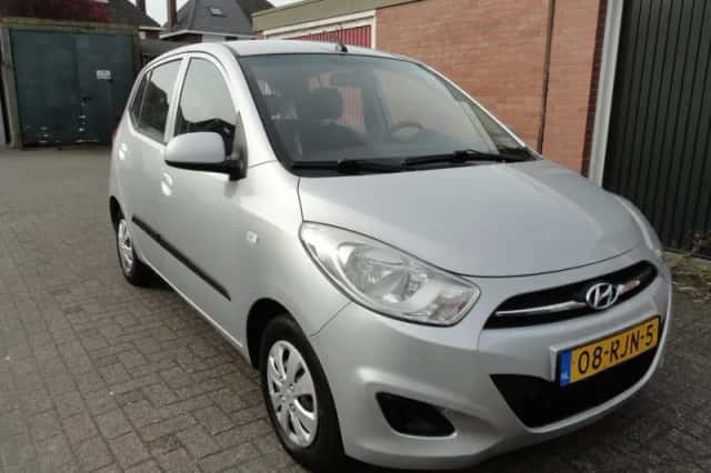 Hyundai i10 (2011) thumbnail 3