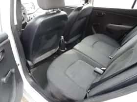 Hyundai i10 (2011) thumbnail 9