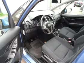Hyundai ix20 (2011) thumbnail 8