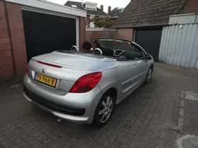 Peugeot 207 (2008) thumbnail 5