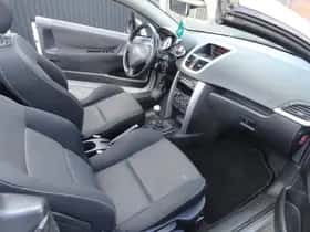 Peugeot 207 (2008) thumbnail 10