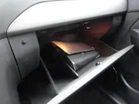 Opel Antara (2008) thumbnail 16