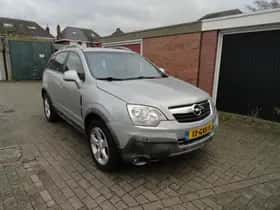 Opel Antara (2008) thumbnail 3