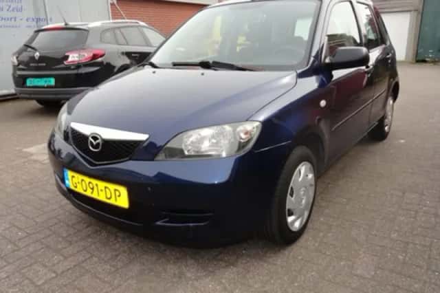 Mazda 2 (2003) thumbnail 1