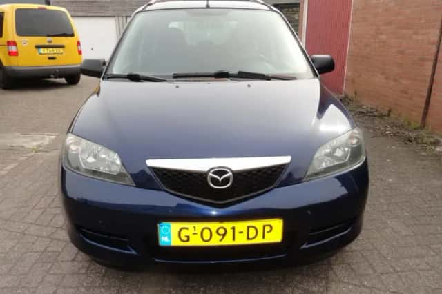 Mazda 2 (2003) thumbnail 4