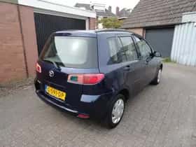 Mazda 2 (2003) thumbnail 5
