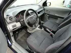 Mazda 2 (2003) thumbnail 8