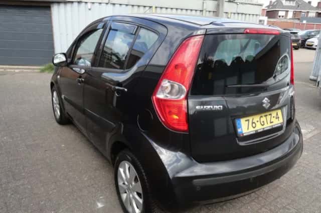 Suzuki Splash (2008) thumbnail 6