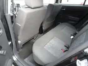 Suzuki Splash (2008) thumbnail 9