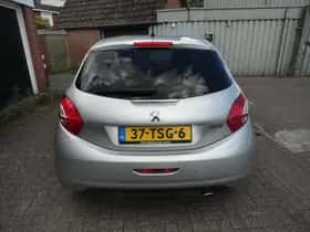 Peugeot 208 (2012) thumbnail 7