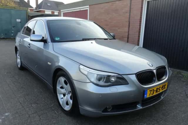 BMW 5-Serie (2005) thumbnail 3