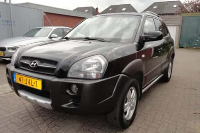 Hyundai Tucson (2009) thumbnail 1