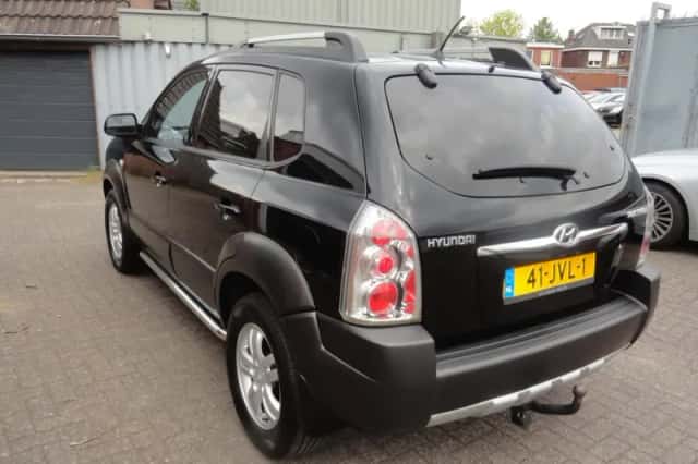 Hyundai Tucson (2009) thumbnail 6