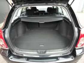 Toyota Avensis (2008) thumbnail 12