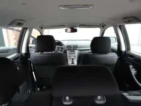 Toyota Avensis (2008) thumbnail 13