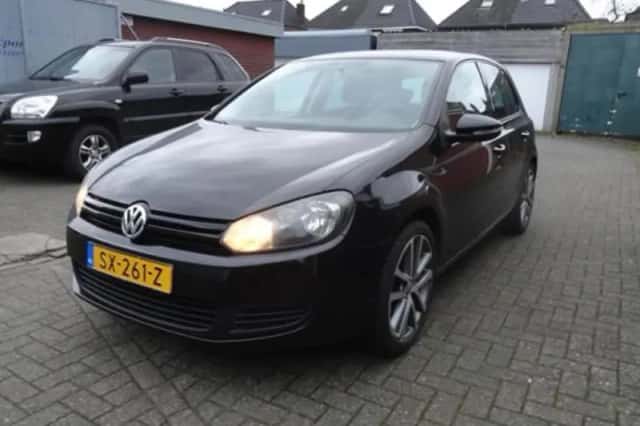 Volkswagen Golf (2009) thumbnail 1