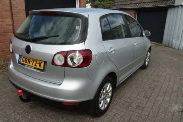 Volkswagen Golf (2005) thumbnail 5