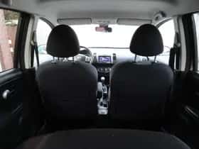 Nissan Note (2011) thumbnail 13