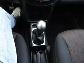 Nissan Note (2011) thumbnail 16
