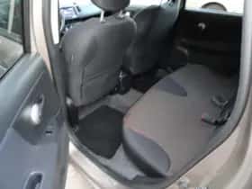 Nissan Note (2011) thumbnail 9