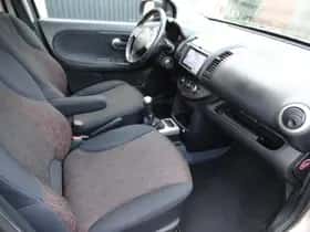 Nissan Note (2011) thumbnail 10