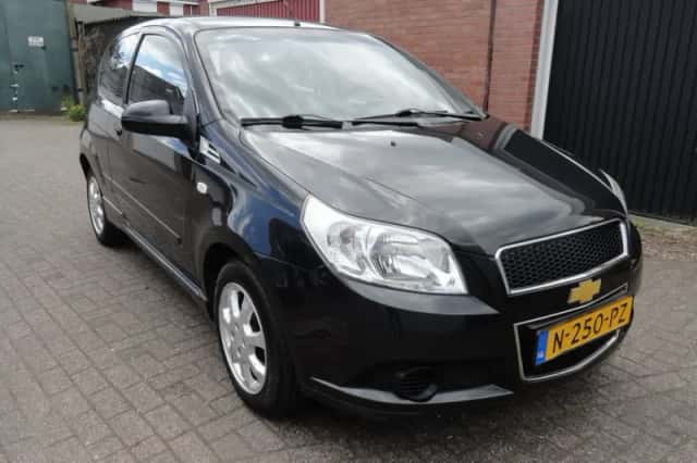 Chevrolet Aveo (2009) thumbnail 3