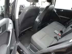 Volkswagen Tiguan (2012) thumbnail 9