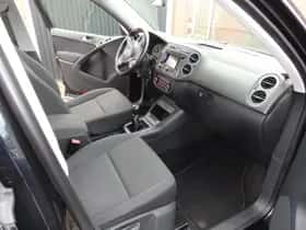 Volkswagen Tiguan (2012) thumbnail 10