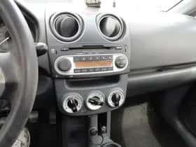 Mitsubishi Colt (2010) thumbnail 15