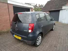 Mitsubishi Colt (2010) thumbnail 5