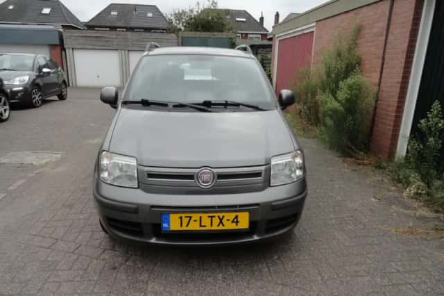 Fiat Panda (2010) thumbnail 3