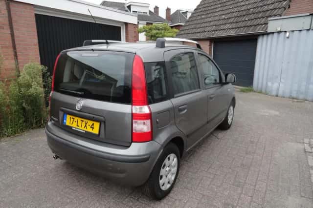 Fiat Panda (2010) thumbnail 4