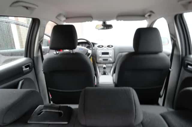 Ford Focus (2009) thumbnail 12
