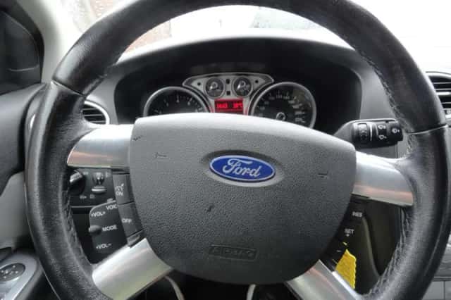 Ford Focus (2009) thumbnail 14