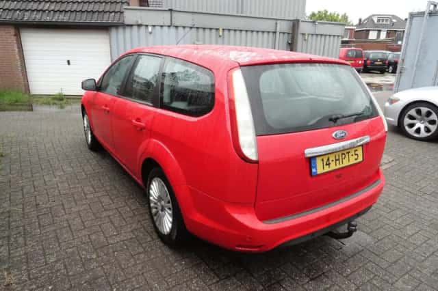 Ford Focus (2009) thumbnail 5