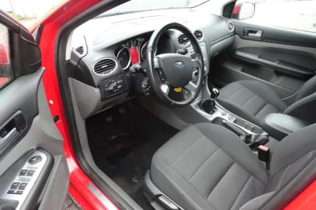 Ford Focus (2009) thumbnail 7