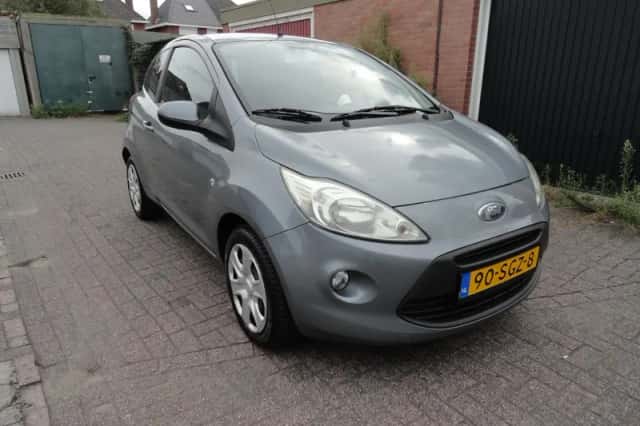 Ford Ka (2010) thumbnail 2