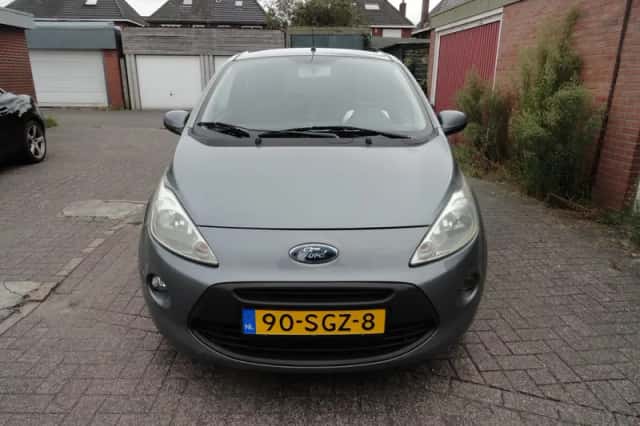 Ford Ka (2010) thumbnail 3