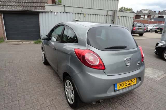 Ford Ka (2010) thumbnail 5