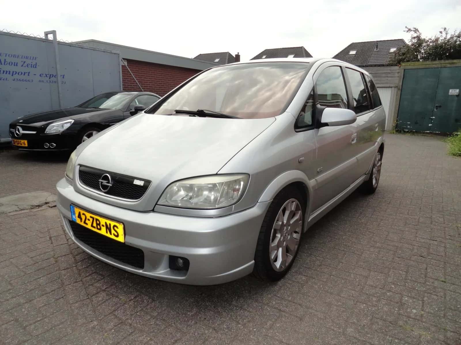 Opel Zafira (2002) — foto 1