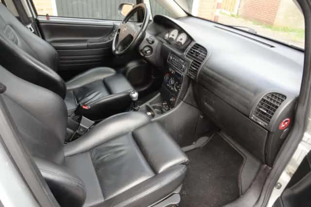Opel Zafira (2002) thumbnail 9