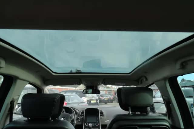Renault Scénic (2017) thumbnail 22