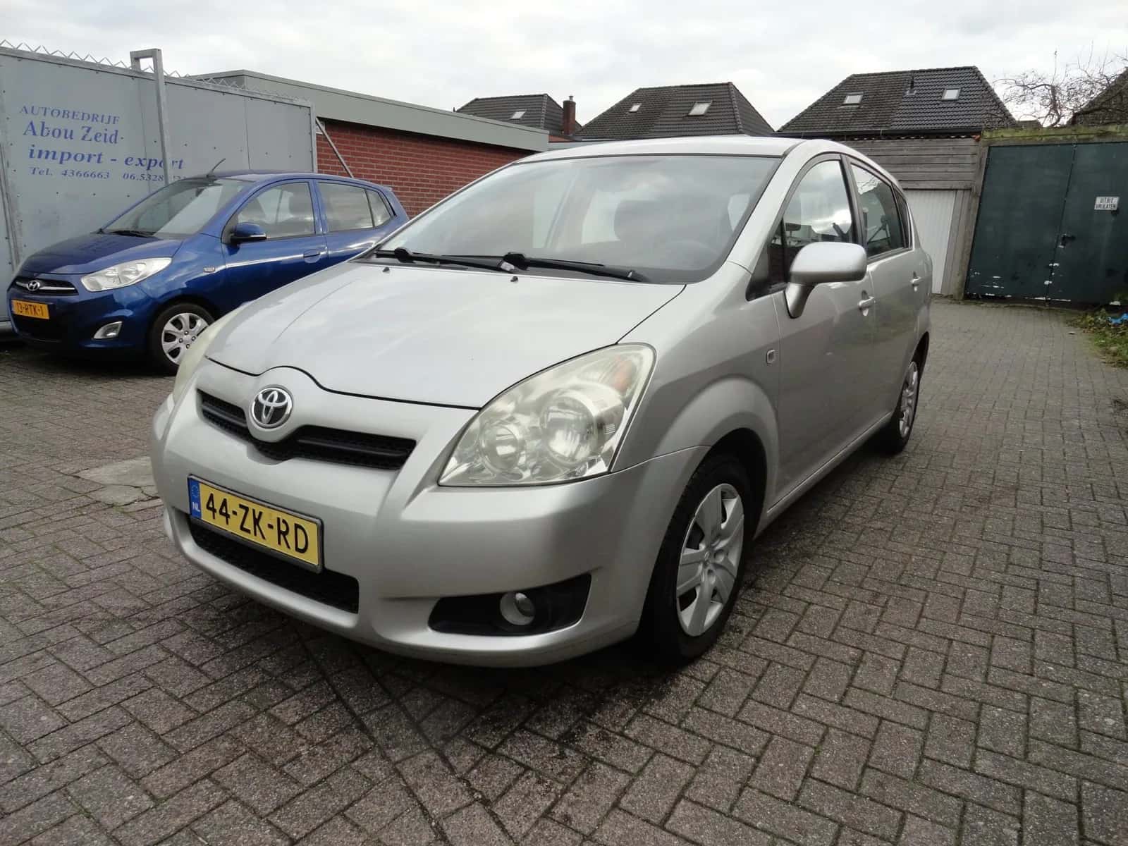 Toyota Verso (2008) — foto 1