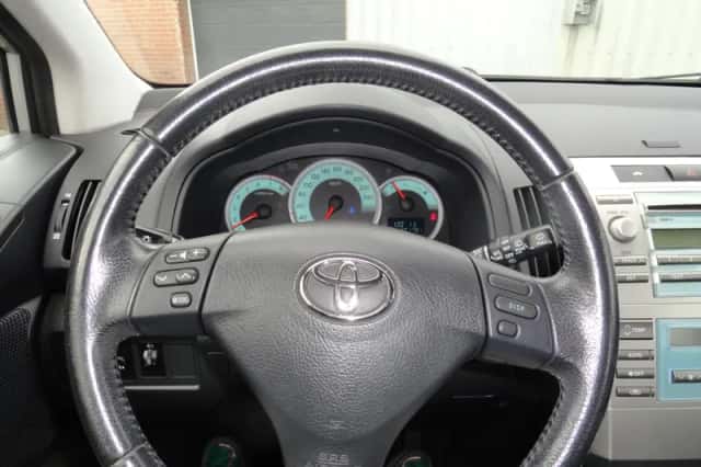 Toyota Verso (2008) thumbnail 14