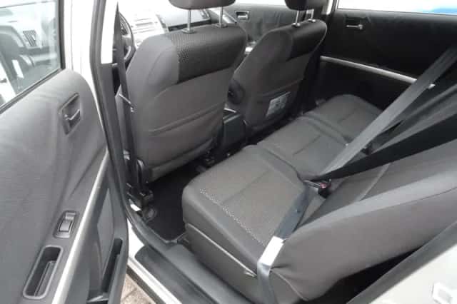 Toyota Verso (2008) thumbnail 9