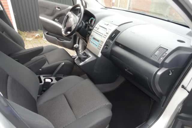 Toyota Verso (2008) thumbnail 10