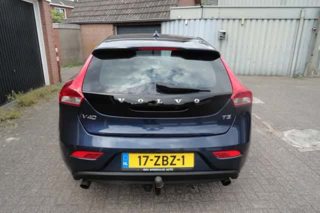 Volvo V40 (2012) thumbnail 6