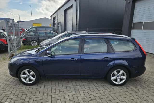 Ford Focus (2011) thumbnail 5
