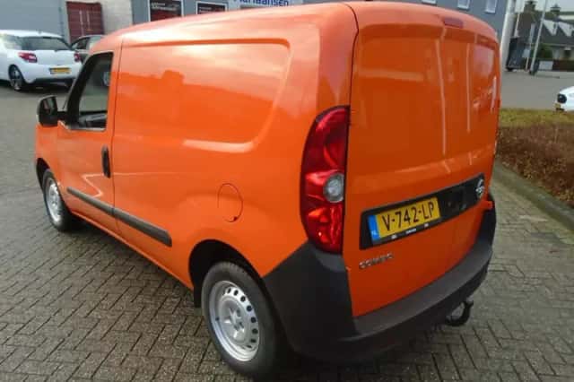 Opel Combo (2018) thumbnail 4
