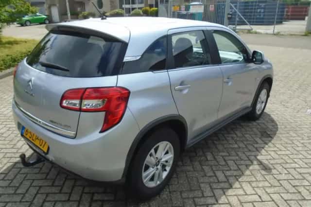 Citroën C4 Aircross (2013) thumbnail 3